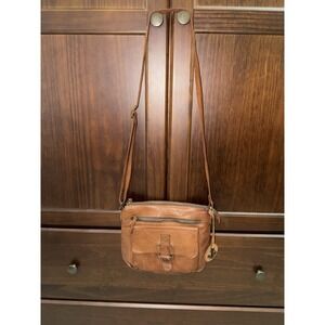 Harbour 2nd Hazel Leather Brown Crossbody Distressed Messenger Buckle Bag Purse